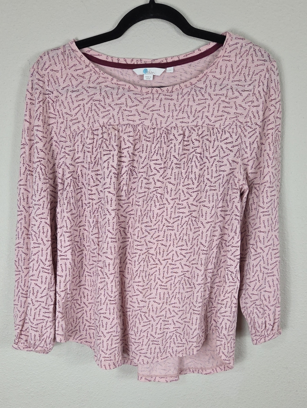 Boden light Pink Crewneck Long Sleeve Arrow Print Blouse top Size Small